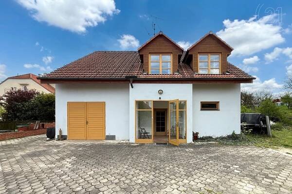 Prodej rodinného domu 233 m², pozemek 730 m², Vítězslava Nováka, Znojmo