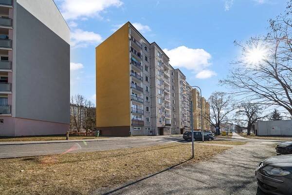 Prodej bytu 3+1 72m2 Dlouhá 581, Trutnov | Jan Kisý - realitní makléř