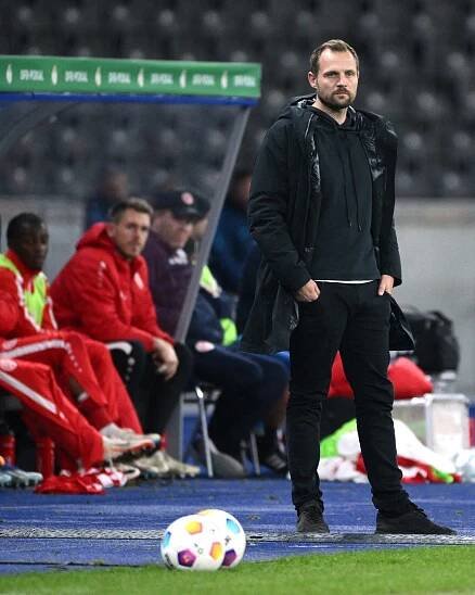 Coach Svensson leaves Mainz 05