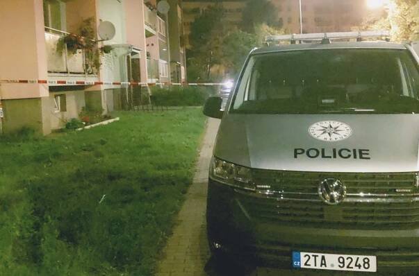 Z vraždy mladé ženy v Krnově byl obviněn její přítel. Důvodem měla být žárlivost