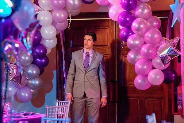 V těle boubelky - Prom - Z filmu - Jackson Hurst