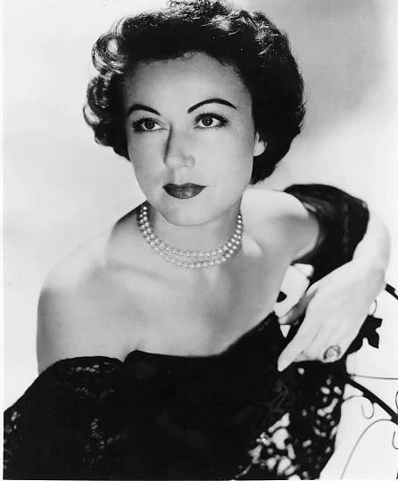 Fay Wray's Gallery - Victoria Riskin