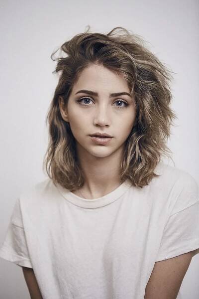 Emily Rudd portrait photo by Frankie Marin