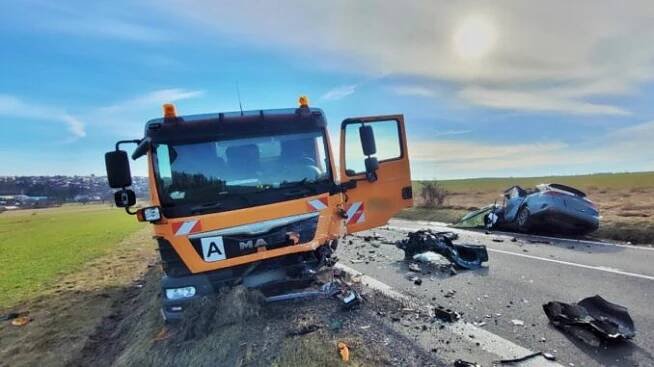 Tragická nehoda v Horním Benešově: Řidič zemřel po čelní srážce - Novinykraje.cz