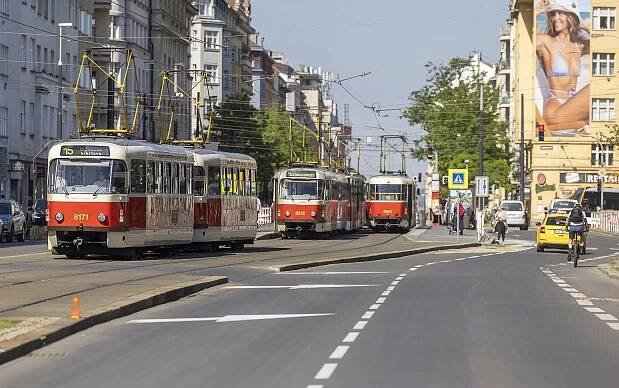 STALO SE DNES: Praha byla bez elektřiny, Alžběta II. zahájila oslavy jubilea