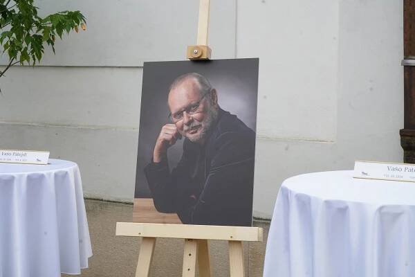 Poslední sbohem Vašu Patejdlovi (68). Loučil se zdrcený Jožo Ráž z Elánu, Heidi Janků i slzící Šinkorová