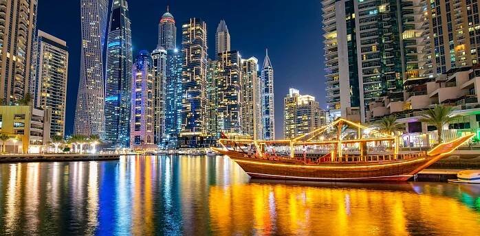 Plavba lodí Dhow Dubaj