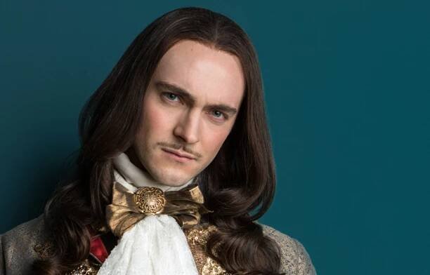 George Blagden as Louis XIV in 'Versailles' (Photo Credit: Capa Drama, Incendo, Zodiak Fiction, Nomad Media)