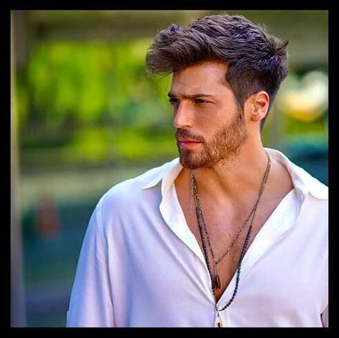 FOTO: Herec a model Can Yaman. – stránka 17