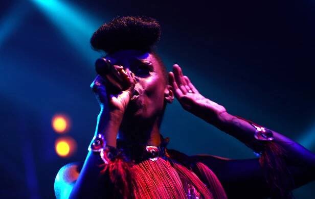 Morcheeba potvrdila zdařilý comeback, pražský koncert zahalila do melancholie | Hospodářské noviny (HN.cz)