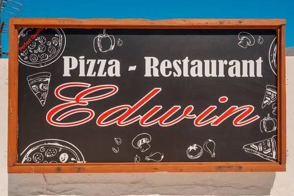 Santorini Pizza Restaurant in Oia - Restaurant Pizzeria Edwin