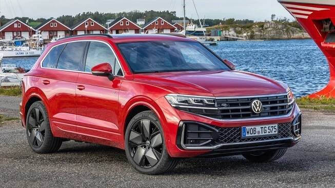 Touareg je stále technicky nejvíce vyspělým Volkswagenem. Nyní prošel faceliftem