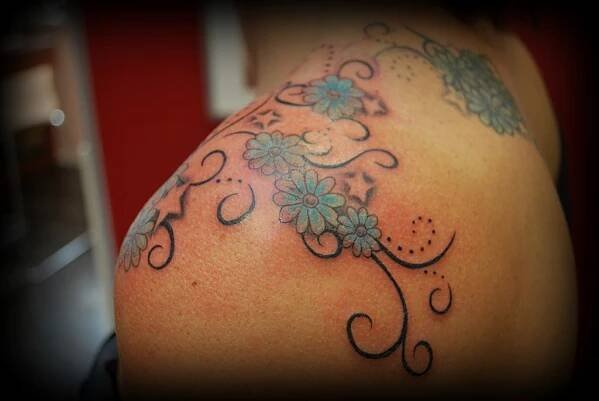 Gallery - Tattoo- & Piercingstudio JinxTattoo- & Piercingstudio Jinx