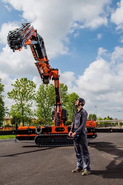 Obrázek 5 produktu Minijeřáb JEKKO JF 545 CDH-3 diesel – nosnost 15,5 t