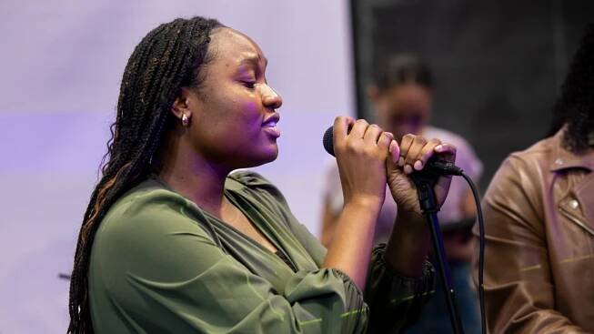 Ayoola Fadahunsi: Anchored by community at Brown, she leads with love, justice and joy