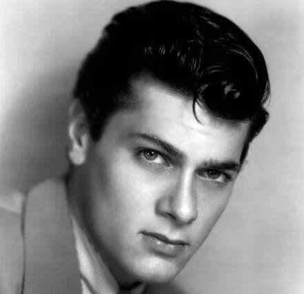 Americký herec Tony Curtis odešel do filmového nebe