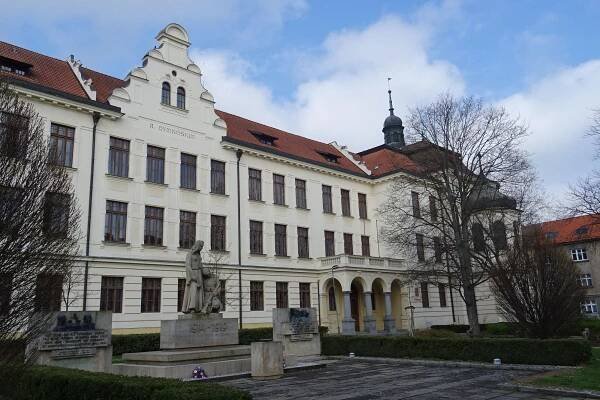 Gymnázium Benešov foto 3