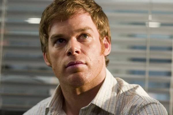 Dexter - Krokodýlí slzy (S01E02) (2006)