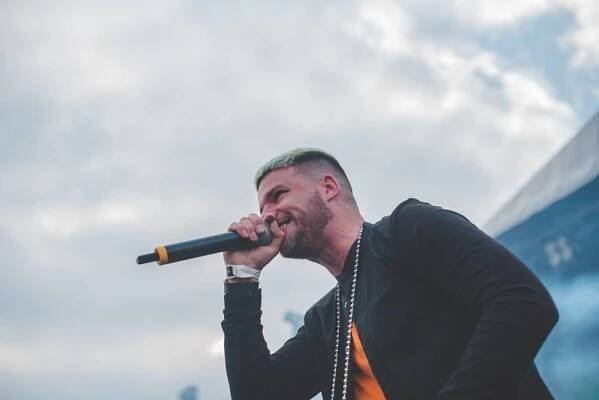 Na Pražském Majálesu si po třech letech zahráli Kryštof, Marek Ztracený měl koncert v metru