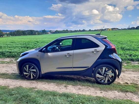 Toyota Aygo X. Univerzální drobek nejen do města - Autaprozeny.cz