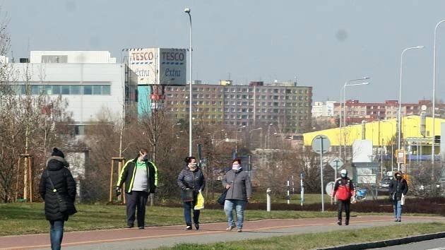 PODÍVEJTE SE: Ostrava-Hrabová: Lidé si pomáhají a myslí i na své živnostníky