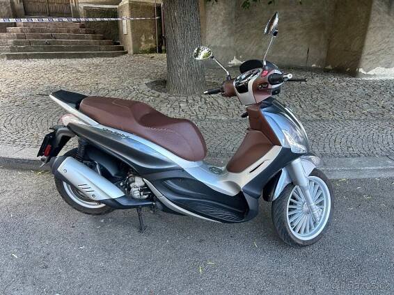 Piaggio Beverly 300 i.e. - Beroun