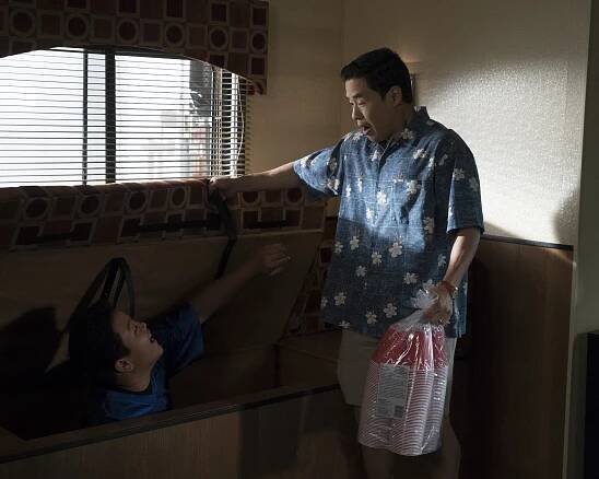 Huangovi v Americe - Fresh Off the RV - Z filmu - Hudson Yang, Randall Park