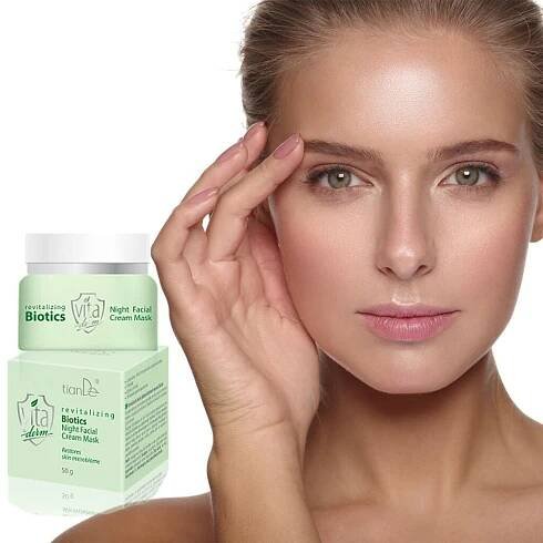 Revitalizační noční pleťová krémová maska Biotics
