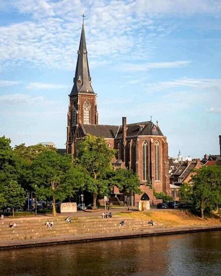 30 Days, 10 Countries: A Family Van Adventure Across Europe
