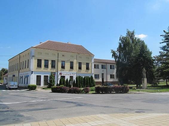 Soubor:Moravská Nová Ves, křižovatka.jpg – Wikipedie