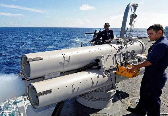 mk-32 torpedo tubes svtt 32 arleigh burke class ddg destroyer