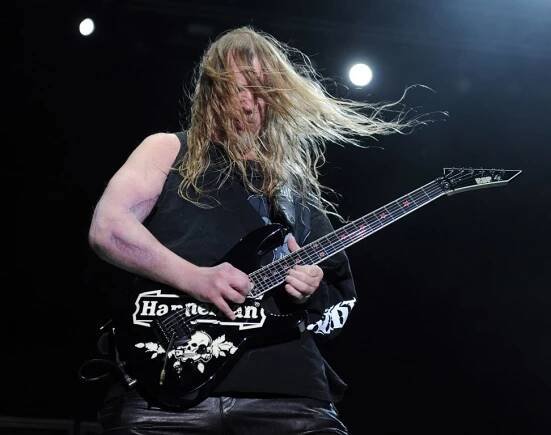 Zemřel kytarista kapely Slayer Jeff Hanneman