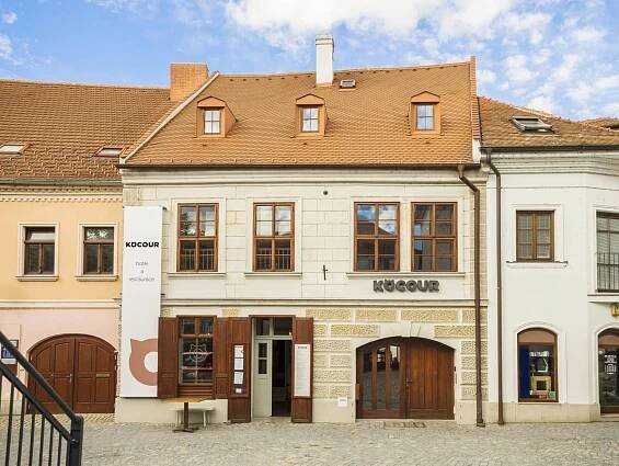 Hotel a restaurace Kocour Třebíč – Hotel a restaurace Kocour, Žerotínovo nám. 19/17, Židovské město, Třebíč