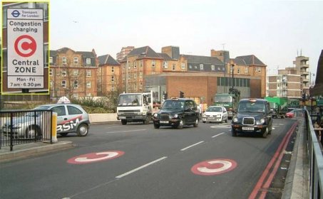 Soubor:London Congestion Charge, Old Street, England.jpg