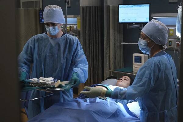Dobrý doktor - Karanténa, druhá část - Z filmu - Freddie Highmore, Camille Guaty