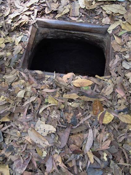 Komplex válečných tunelů ve vietnamském Cu Chi je plný utajených pastí a skrýší – 21stoleti.cz