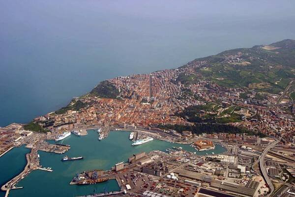 InfoGlobe.CZ - Itálie, Ancona – na březích Jadranu
