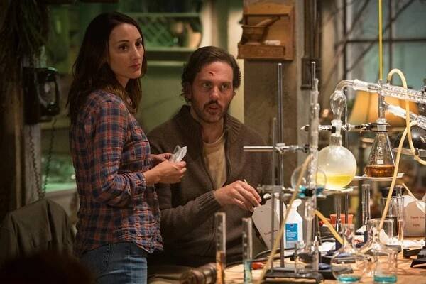 Grimm - Posttraumatický Zombie syndrom - Z filmu - Bree Turner, Silas Weir Mitchell