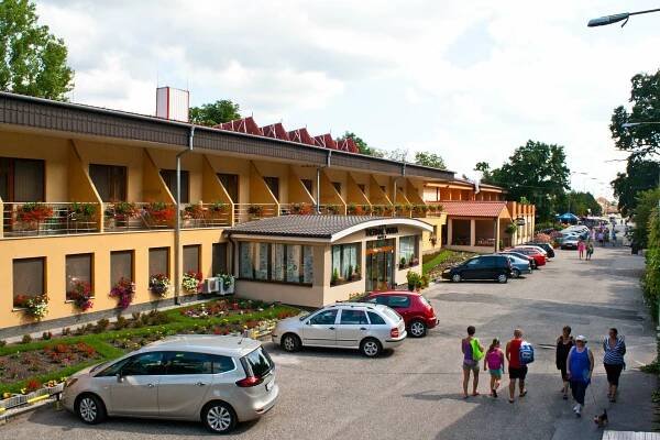 Termální lázně Slovensko Dovolená lázně na Slovensku