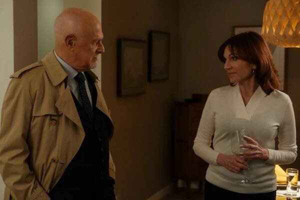 Gerald McRaney, Marilu Henner - Námořní vyšetřovací služba L. A. - Sbohem, armádo - Z filmu
