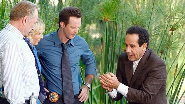 Ze seriálu Můj přítel Monk: zleva Ted Levine, Traylor Howardová, Jason Gray-Stanford, Tony Shalhoub