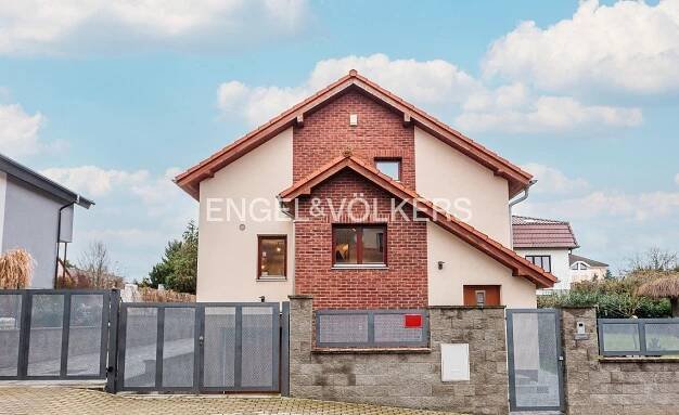 Prodej Dům, Holšická, Praha 9 - Újezd nad Lesy
