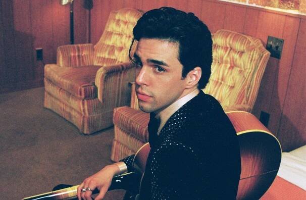 Stephen Sanchez On His Love For Retro Music & Why His Next Tour Will "Change Everything"