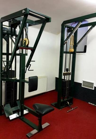 Fitness Zbraslav- Posilovna, stroje, činky, široký výběr doplňků stravy