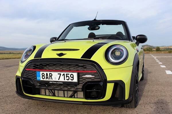 Test Mini JCW Cabrio: Top zábava | Autojournal.cz