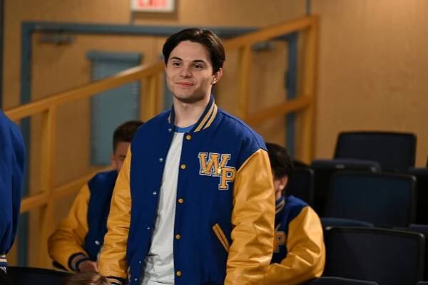 Zach Callison - Goldbergovi - Quaker Warden - Z filmu