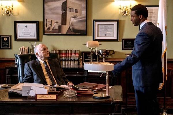 Město na kopci - Paralepse - Z filmu - John Doman, Aldis Hodge