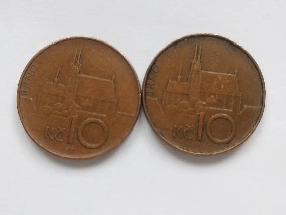 10 kč rok 1995 (2ks) rarita-signo autora dole a vpravo - Numismatika
