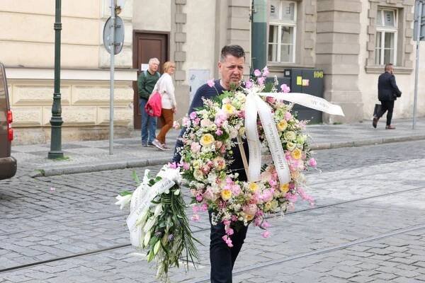 Pohřeb Aničky Slováčkové (†29): Tajemství písní, které si vybrala! U rakve jí zahraje i její láska Matěj