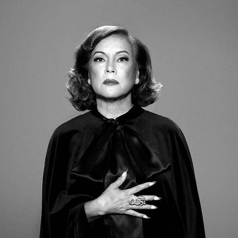 Jennifer Tilly on Housewives, Chucky, & Outsmarting Everyone